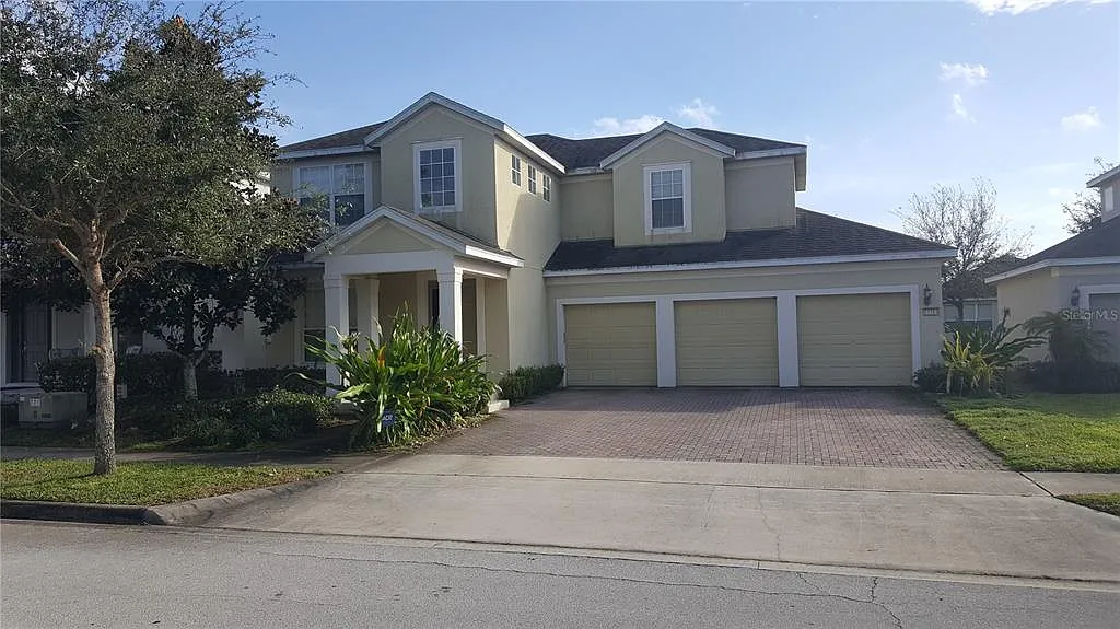 4 bed, 3.5 bath, 2469 sqft, $3,150 — Photo 2