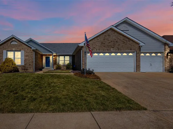 4583 Kerth Forest Dr, Saint Louis, MO 63128