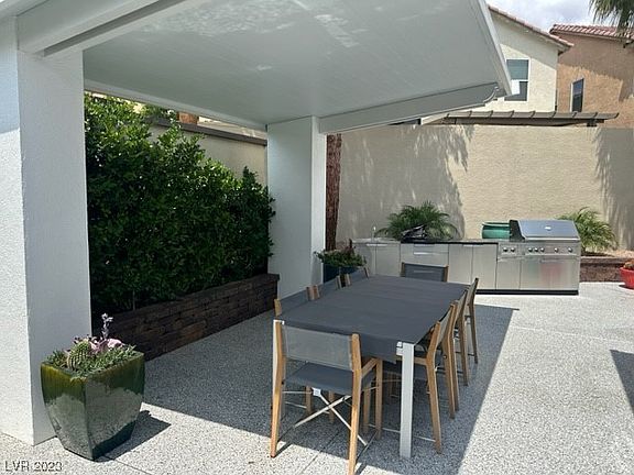 4th image of 8175 Arville St #236