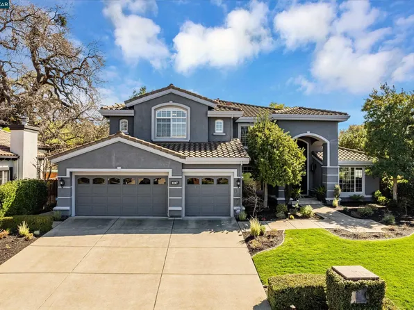 1247 Sunrise Ridge Dr, Lafayette, CA 94549