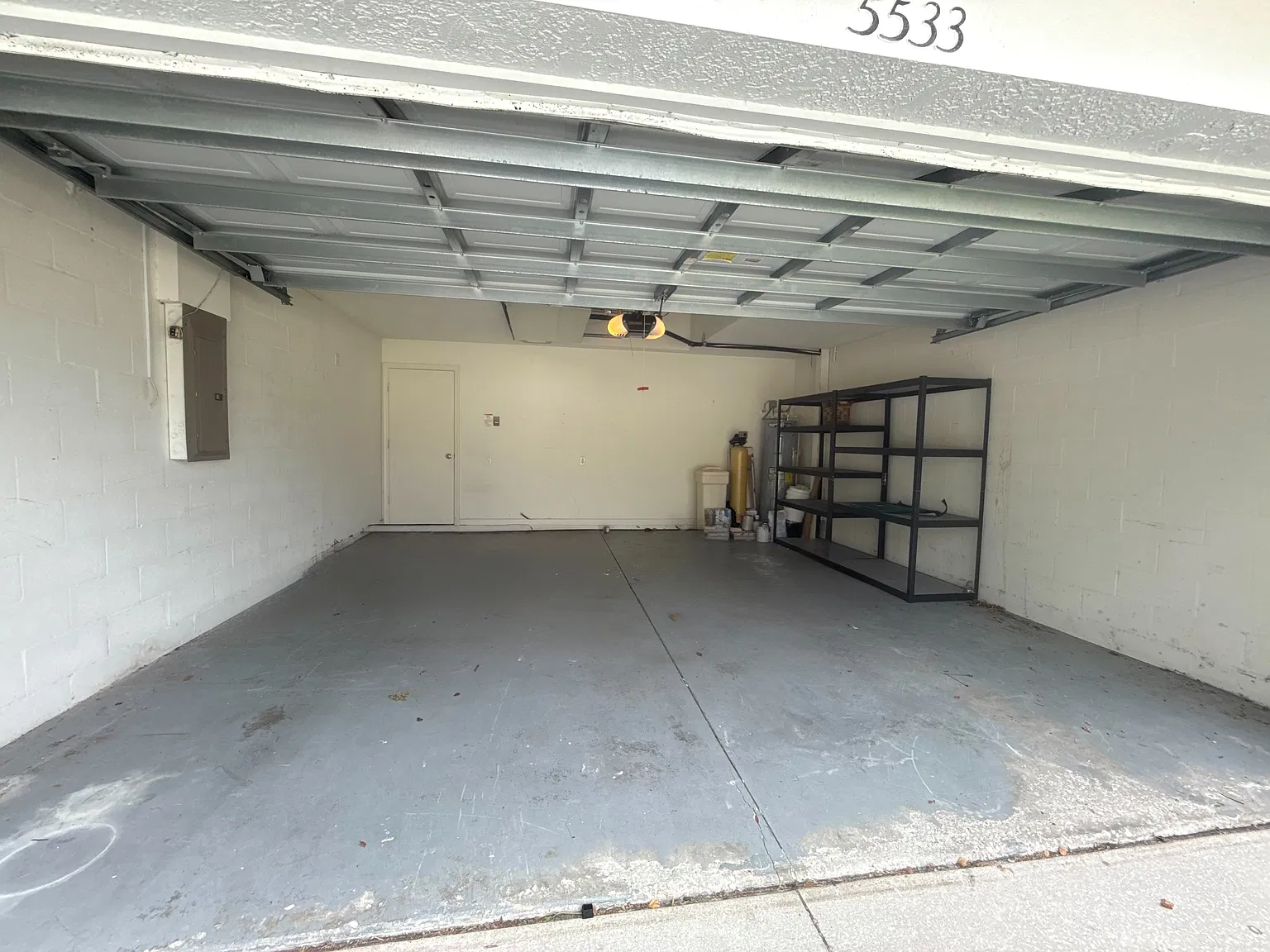 3 bed, 1669 sqft, $2,300 — Photo 2