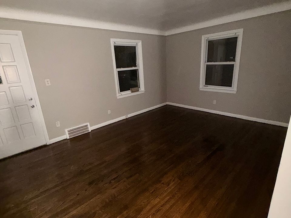 8289 Standard Ave, photo 7