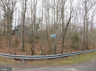 1122 Eastover Pkwy, Locust Grove, VA 22508