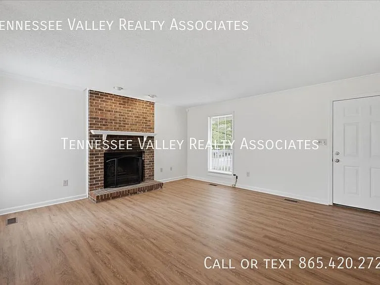 1277 Halifax Rd — Photo 5