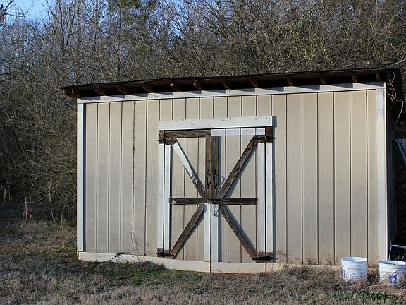 Tool / Lawnmower shed