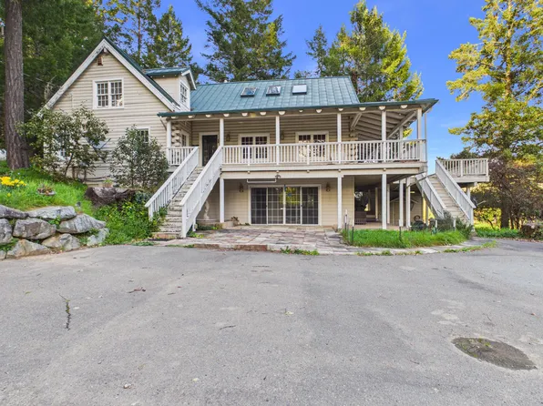 150 Mountain View Dr, Garberville, CA 95542