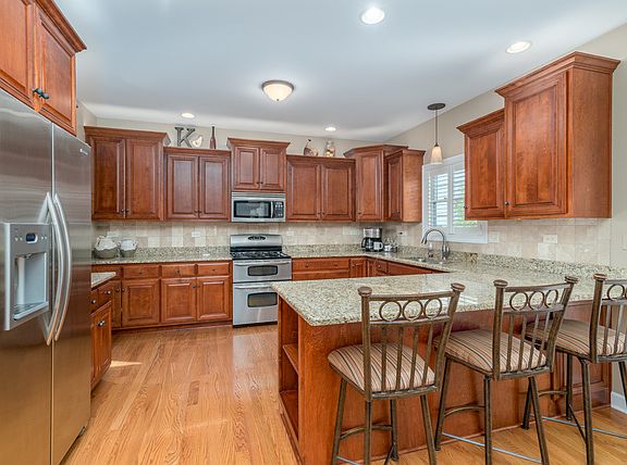 4th image of 21402 Westminster Ln