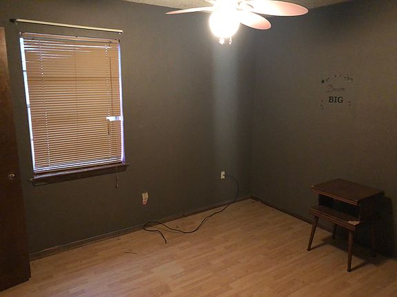 4th image of 312 Laverne St