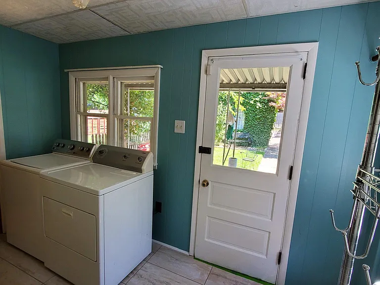 212 Peyton Rd — Photo 7