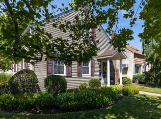 35 Waters Pl, Valley Stream, NY 11581