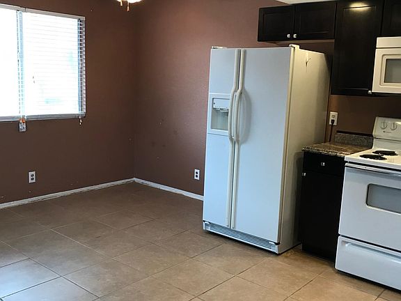 5th image of 310 Eastminister Ct