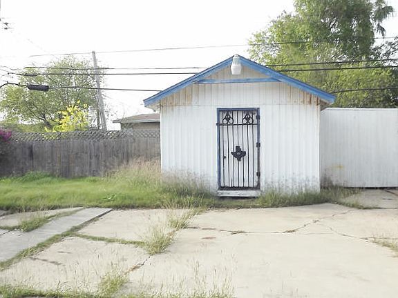 2nd image of 762 Monette Dr
