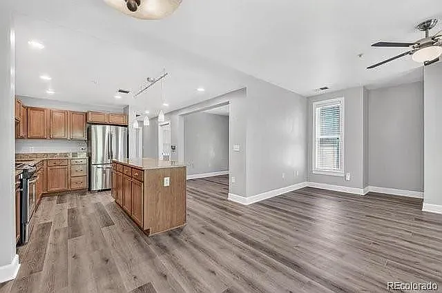 1631 N Emerson St #323 — Photo 2