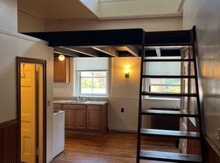 39 Pleasant St APT 2, Portsmouth, NH 03801