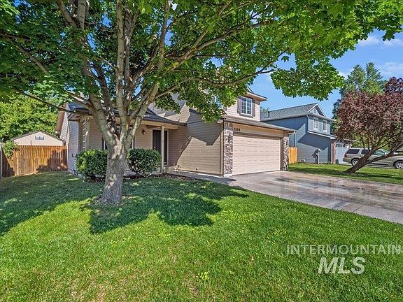 3rd image of 7839 N Duncan Ln