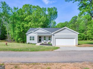 455 Candlestick Dr, Hull, GA 30646