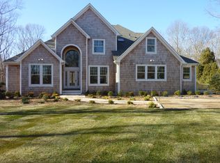 1412 Deerfield Rd, Water Mill, NY 11976