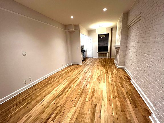 4th image of 445 W 56th St APT 3E