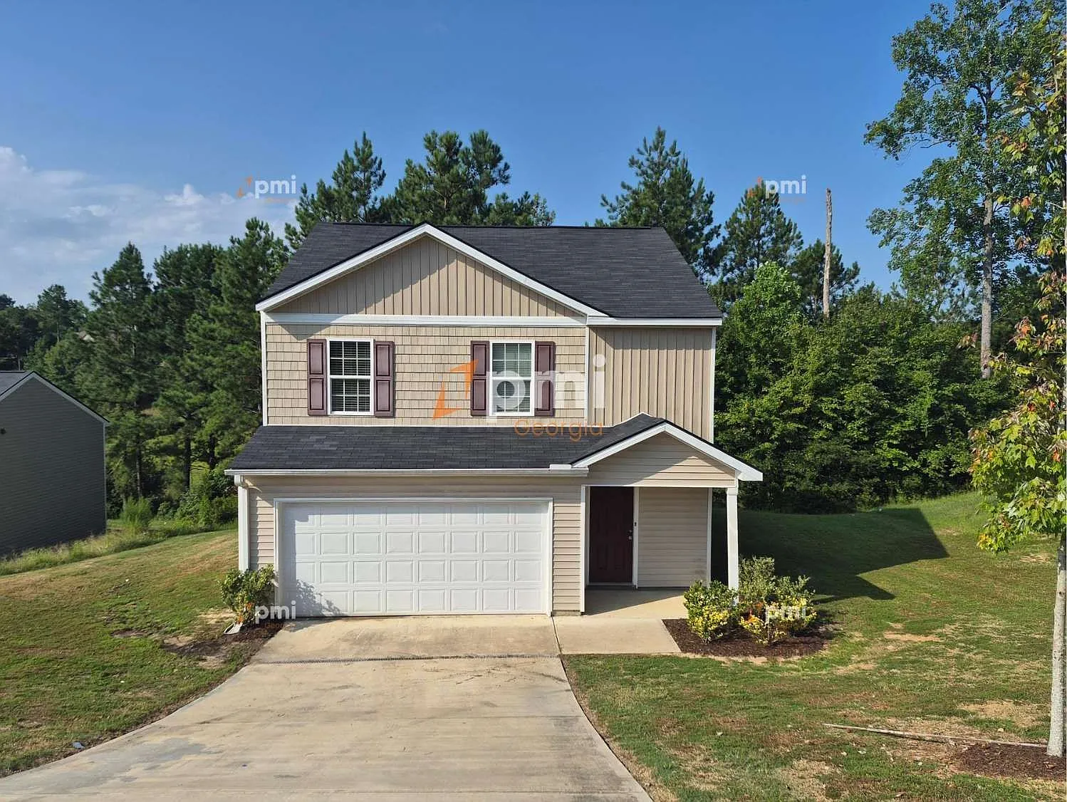 3 bed, 2.5 bath, 1606 sqft, $1,595 — Photo 1