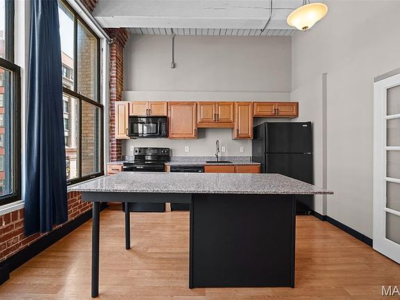3rd image of 507 N 13th St APT 302
