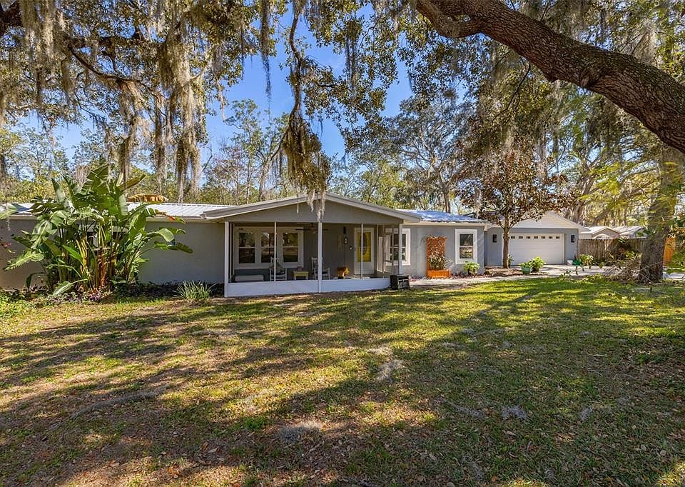 1st image of 204 DOE DRIVE