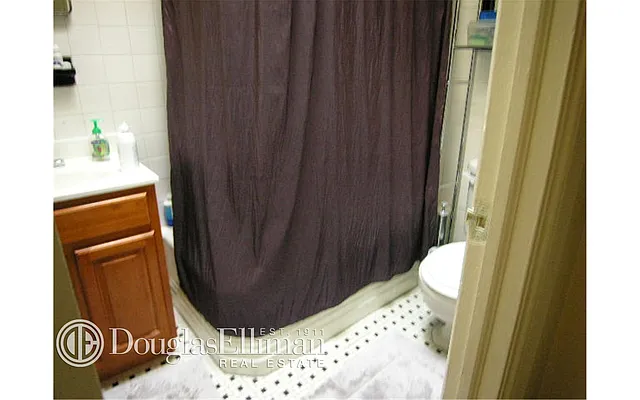 Rented by Douglas Elliman | media 25