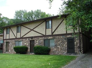 26 Nottingham Ln APT C, Belleville, IL