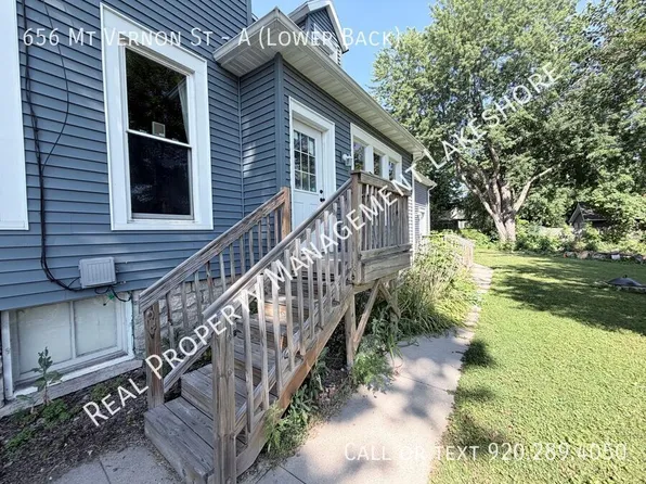 656 Mount Vernon St #A, Oshkosh, WI 54901