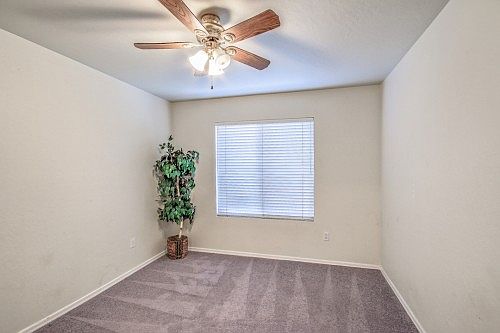 4th image of 2039 E Arabian Dr