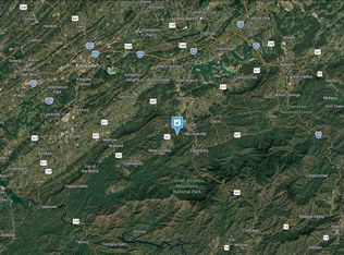 3020 Cloudburst Dr, Sevierville, TN 37862