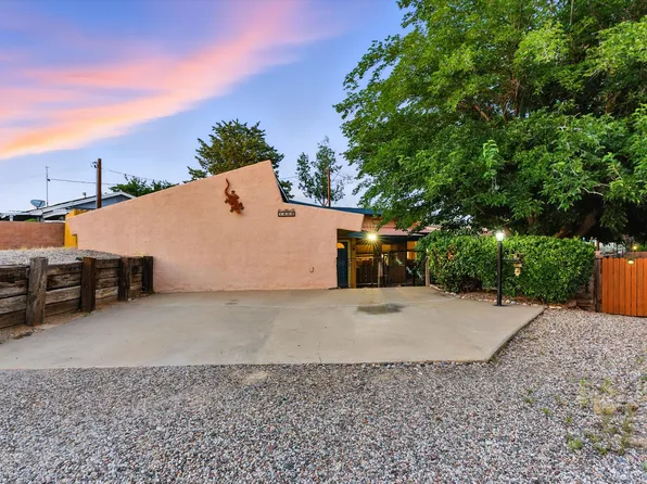 1808 34th St SE, Rio Rancho, NM 87124