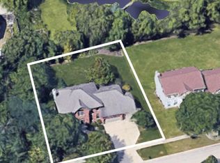 1227 Beckman Ln, Batavia, IL 60510