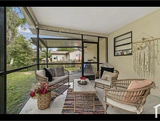 9917 Lake Dr — Photo 24