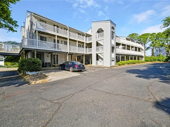 3200 Lynnhaven Dr APT 202, Virginia Beach, VA 23451