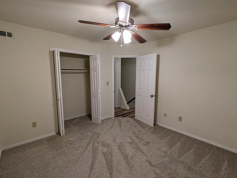 2437 N Brophy Ave #4 — Photo 9