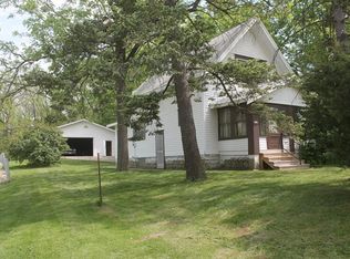 3016 Center Point Rd NE, Cedar Rapids, IA 52402