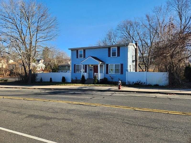 1st image of 115 Paul Manafort Dr #2