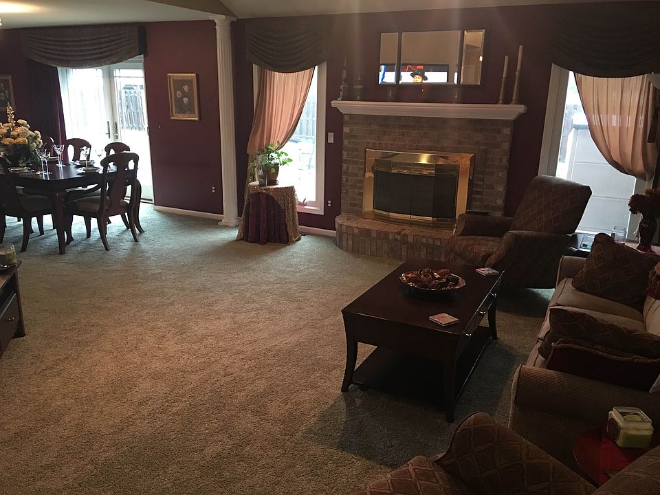1st image of 39522 Squire Dr