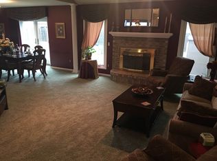 39522 Squire Dr, Novi, MI 48375