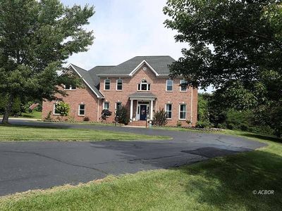 554 Juniper Ln, Gallipolis, OH, 45631