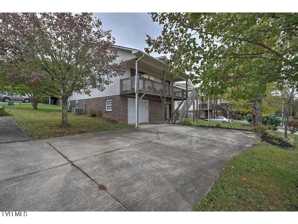 Building Photo - 2912 Antioch Rd