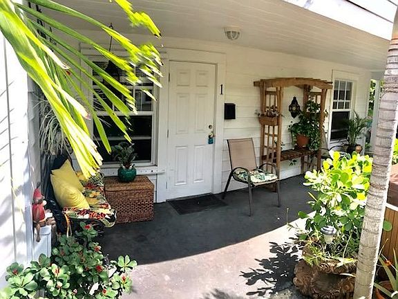 3rd image of 311 Pershing Way