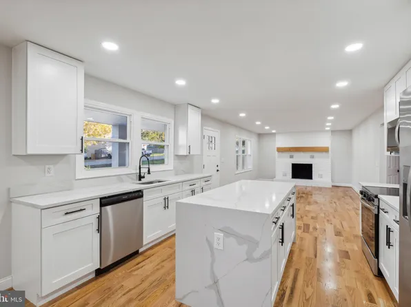 177 Farm View Rd, Front Royal, VA 22630