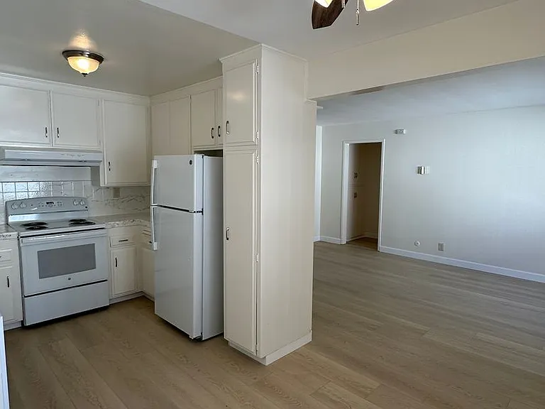 4168 Illinois St #8 — Photo 9