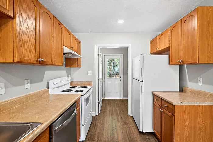 15119 Deer Creek Dr #B — Photo 11
