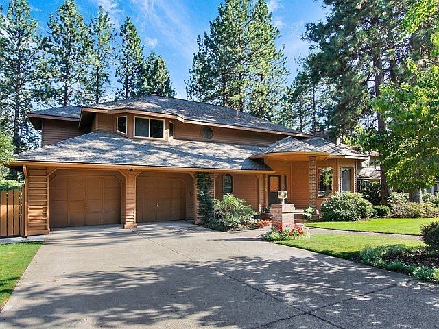 1st image of 8006 E Columbia Dr