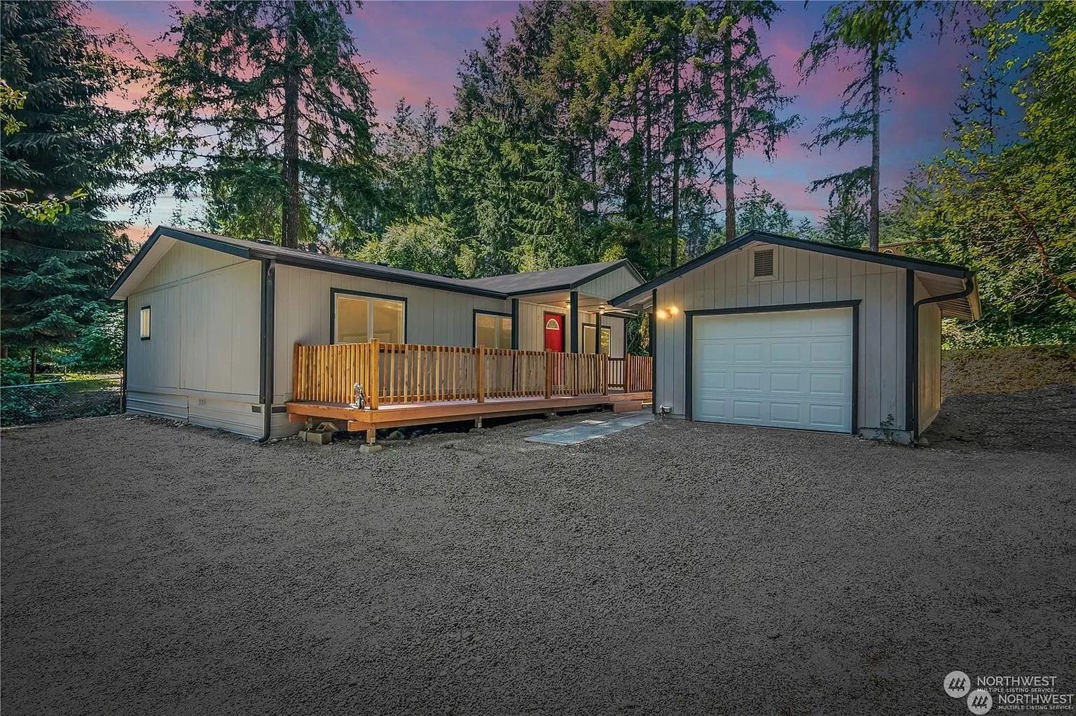 51 E Dunvegan Road photo 1