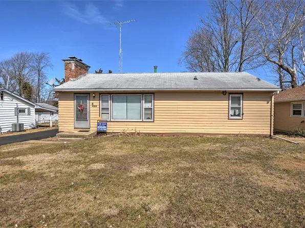 6 Brownlow Dr, Decatur, IL 62521