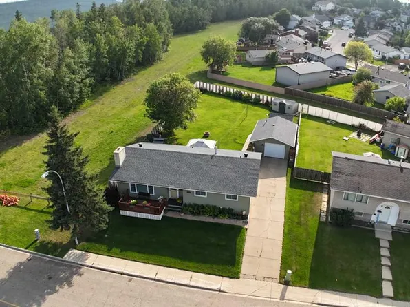 101 NE Thicket Dr, Wood Buffalo, AB T9H 3C3