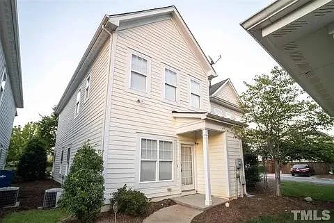 7815 Acc Blvd — Photo 2